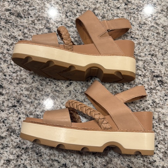 Sorel Joanie Slingback Wedge - Picture 3 of 14